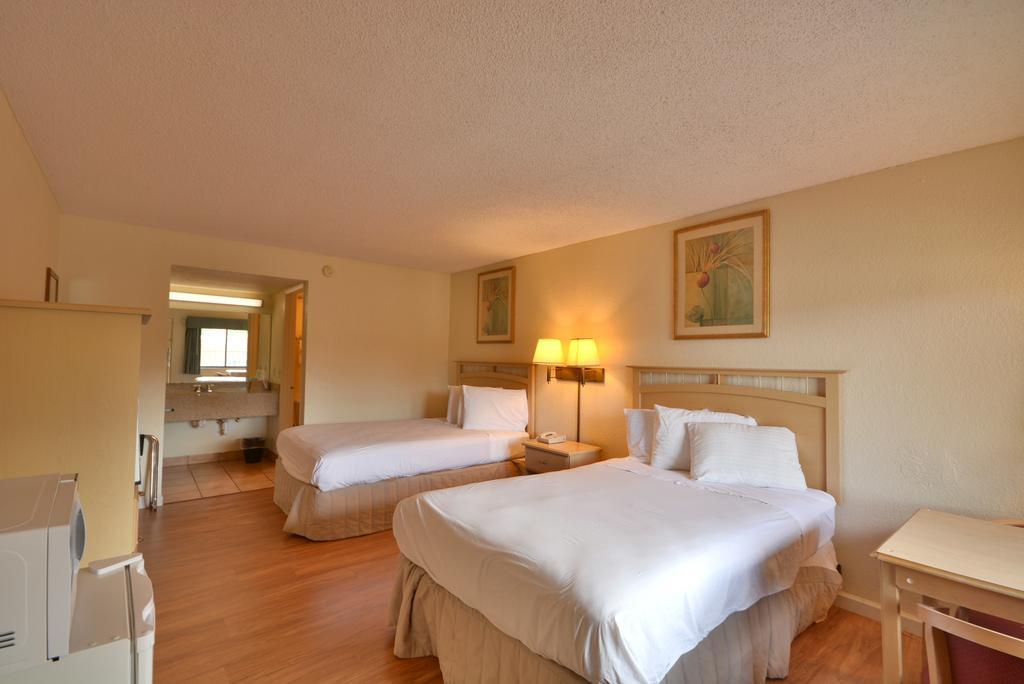Country Hearth Inn- Kissimmee Buitenkant foto