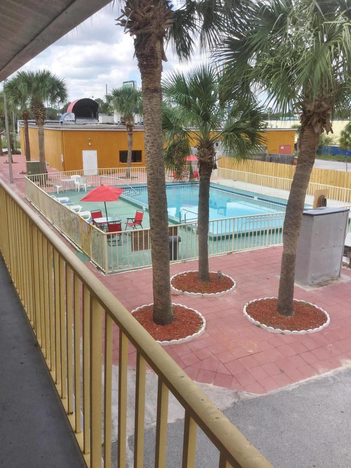 Country Hearth Inn- Kissimmee Buitenkant foto